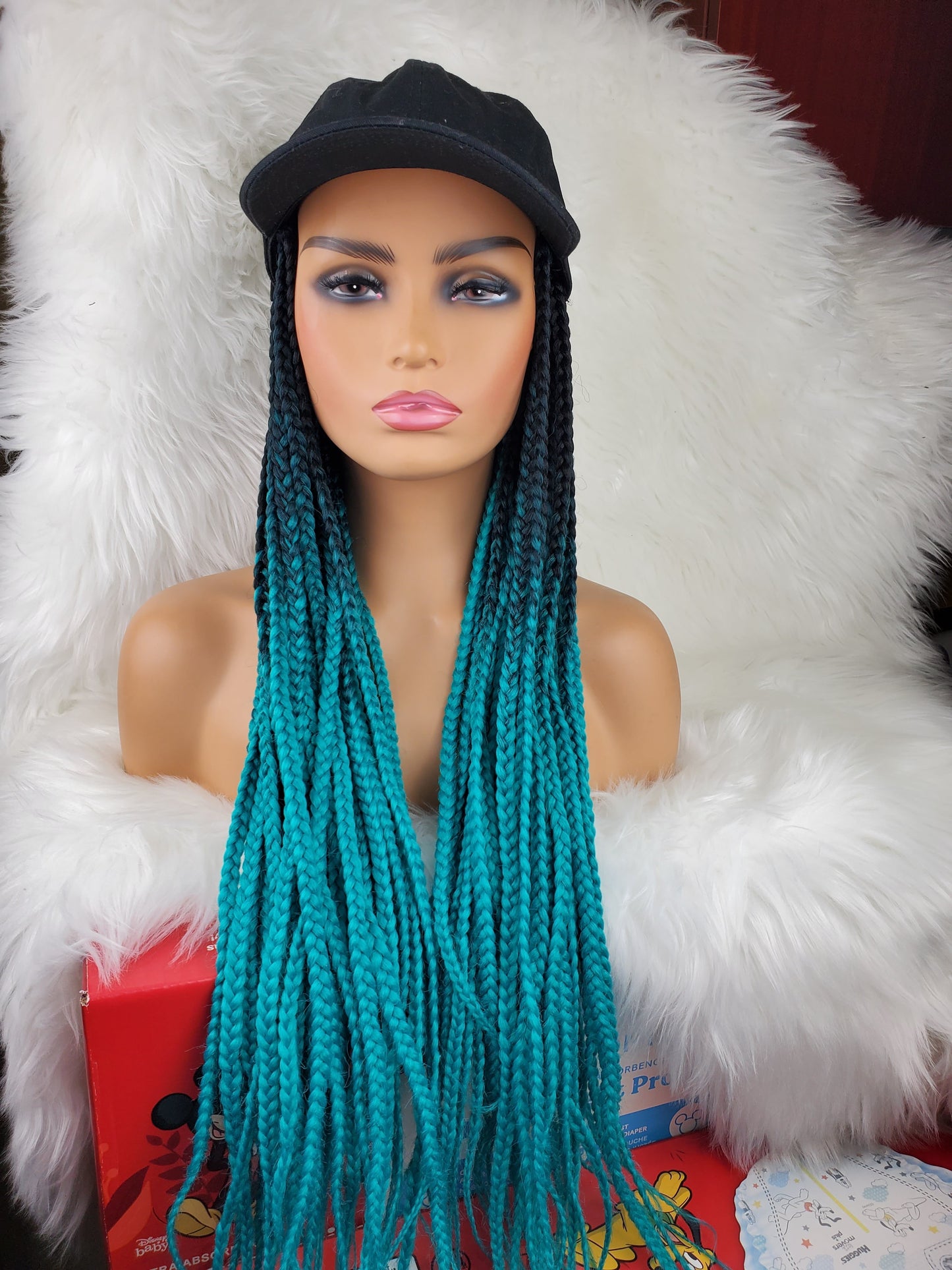 Perruque chapeau tressée doublée de satin (1b/vert)